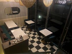 Sims Urban Oasis (D14), Retail #480950871